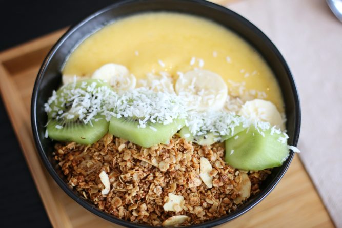 tropische smoothie bowl